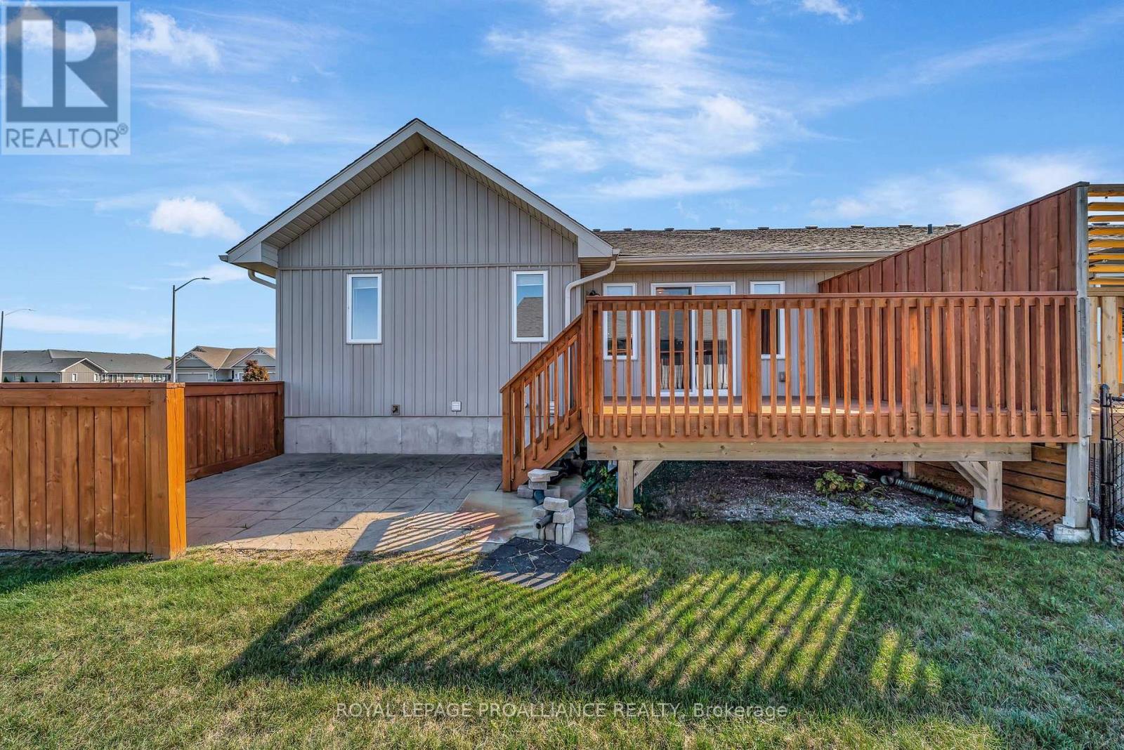 23 Chinook Street, Belleville, Ontario  K8P 0C6 - Photo 45 - X12444299