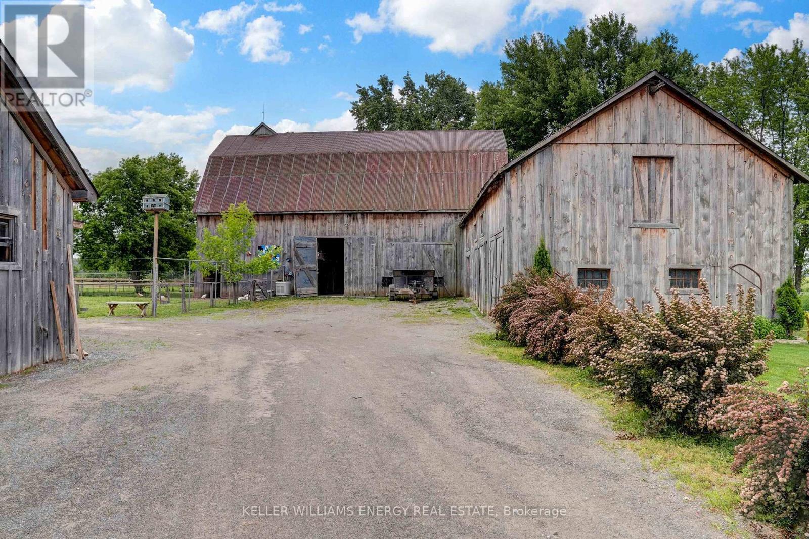 516 Allison Road, Prince Edward County, Ontario  K0K 1W0 - Photo 44 - X12444779