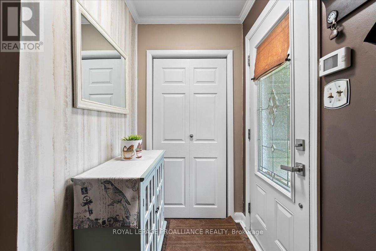 23 Alfred Drive, Belleville, Ontario  K8N 4M6 - Photo 4 - X12445691