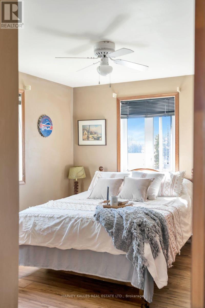 198 Welbanks Road, Prince Edward County, Ontario  K0K 1P0 - Photo 19 - X12446517