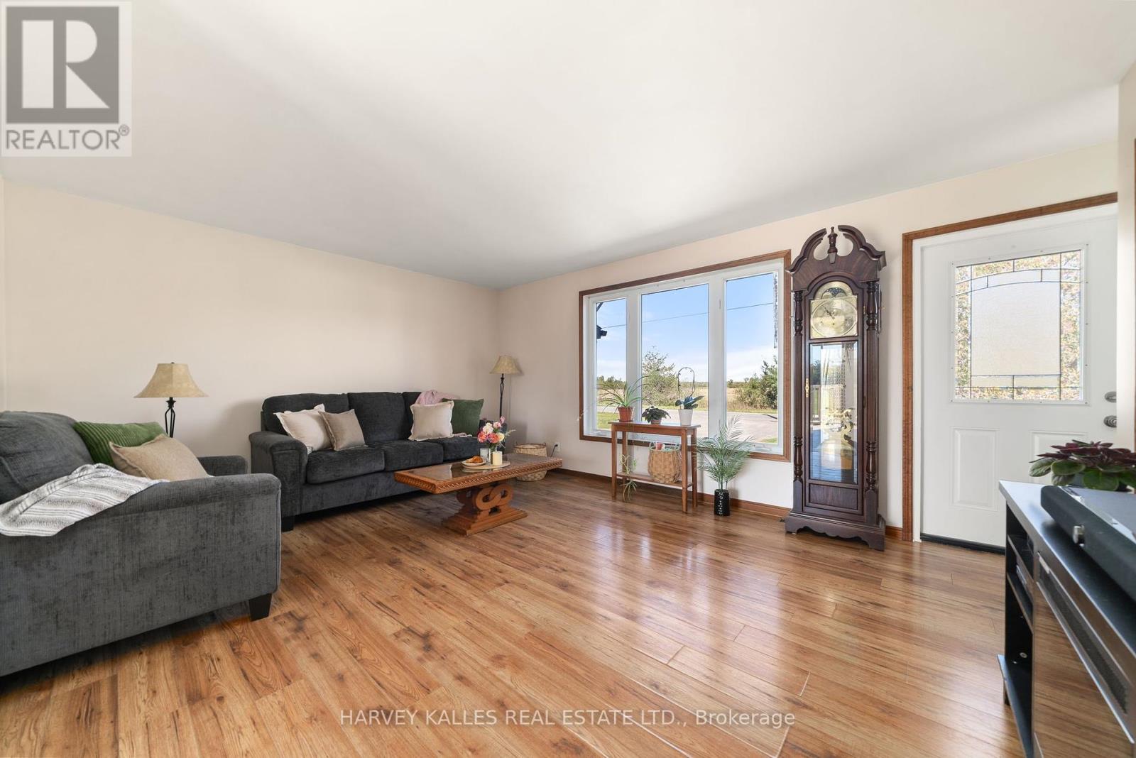 198 Welbanks Road, Prince Edward County, Ontario  K0K 1P0 - Photo 4 - X12446517