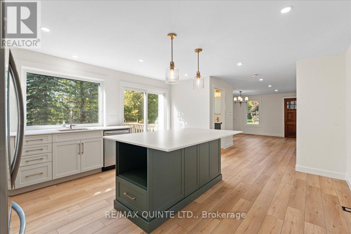 1501 County Road 12 Road, Prince Edward County, Ontario  K0K 2T0 - Photo 13 - X12447336