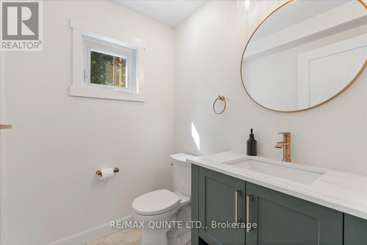 1501 County Road 12 Road, Prince Edward County, Ontario  K0K 2T0 - Photo 17 - X12447336