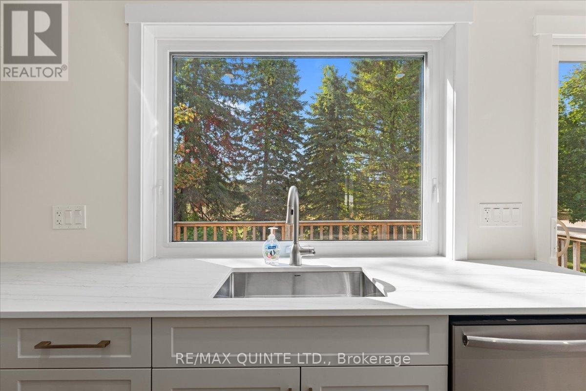 1501 County Road 12 Road, Prince Edward County, Ontario  K0K 2T0 - Photo 8 - X12447336