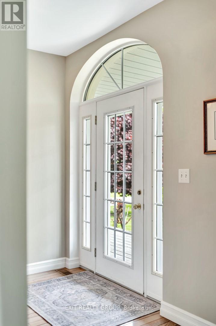 830 County Rd 20, Prince Edward County, Ontario  K0K 3L0 - Photo 17 - X12447926