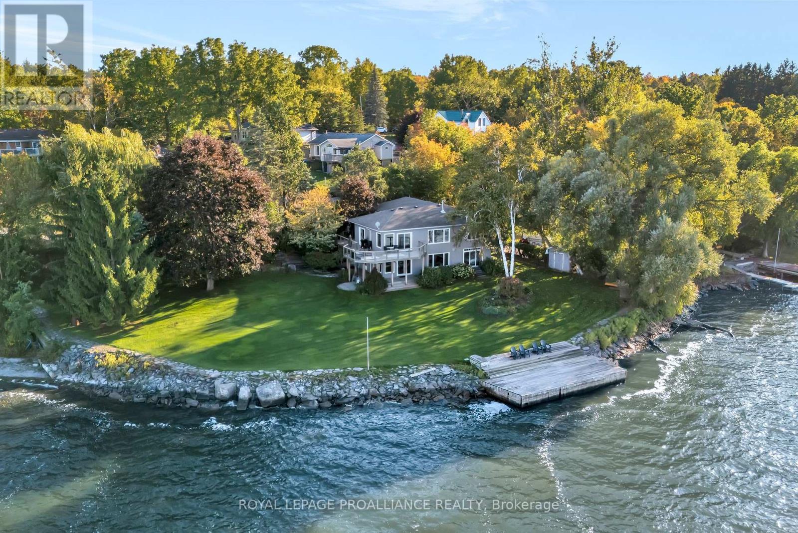 39 EASTERN AVENUE, Prince Edward County, Ontario