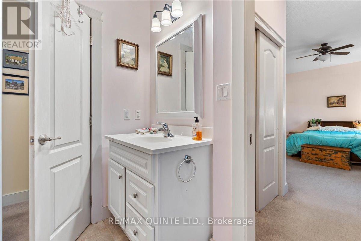 23 - 1 Rosemary Court, Prince Edward County, Ontario  K0K 2T0 - Photo 22 - X12449029