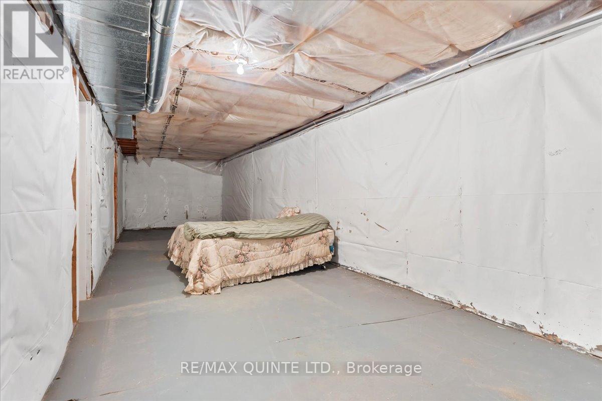 23 - 1 Rosemary Court, Prince Edward County, Ontario  K0K 2T0 - Photo 30 - X12449029