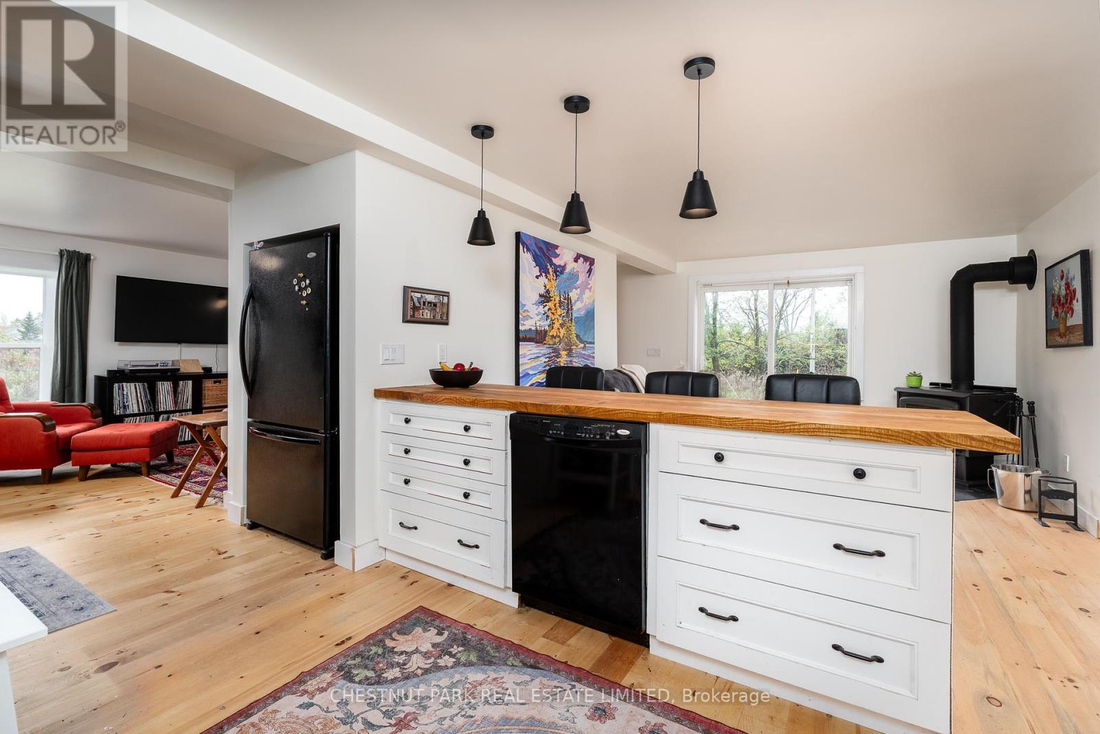 206 Stinson Block Road, Prince Edward County, Ontario  K0K 1T0 - Photo 11 - X12451170