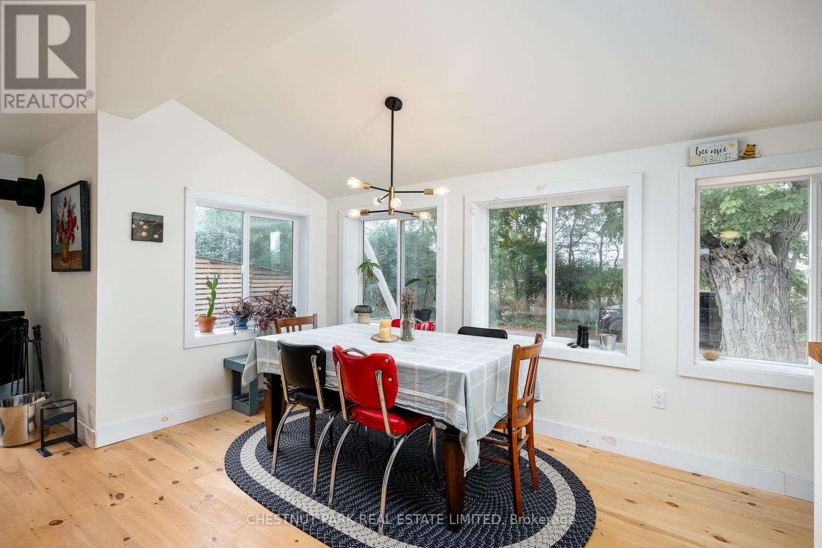 206 Stinson Block Road, Prince Edward County, Ontario  K0K 1T0 - Photo 6 - X12451170