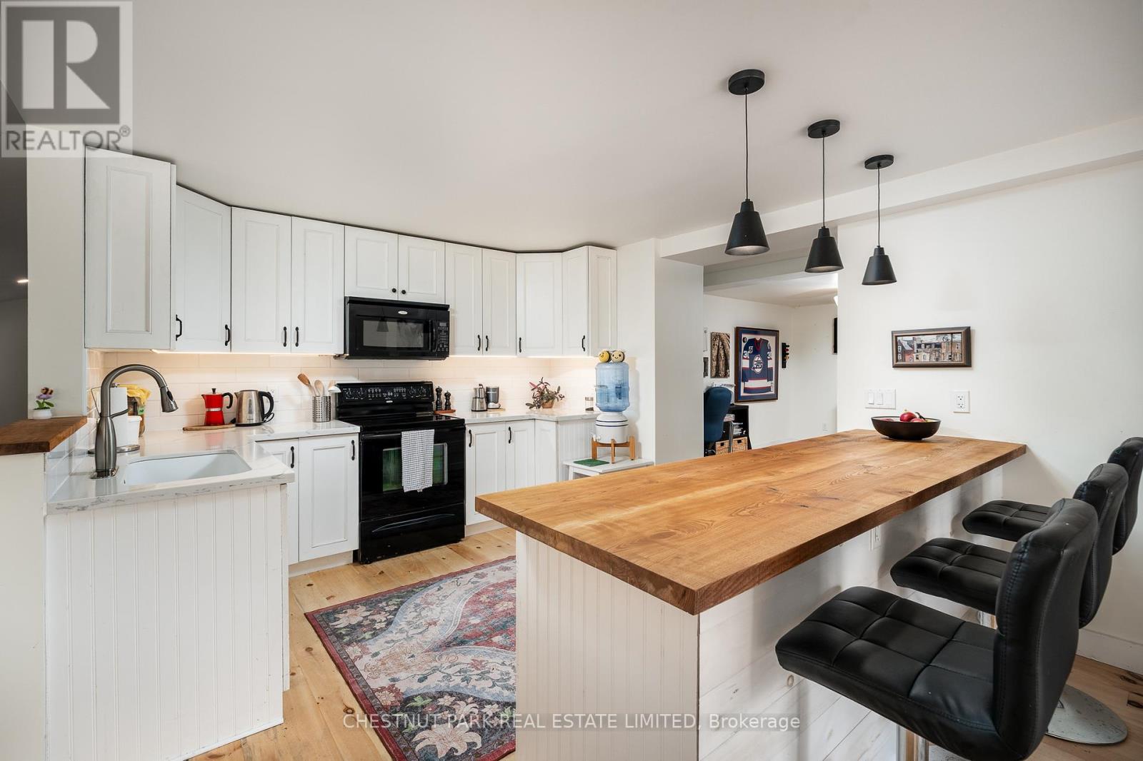 206 Stinson Block Road, Prince Edward County, Ontario  K0K 1T0 - Photo 7 - X12451170