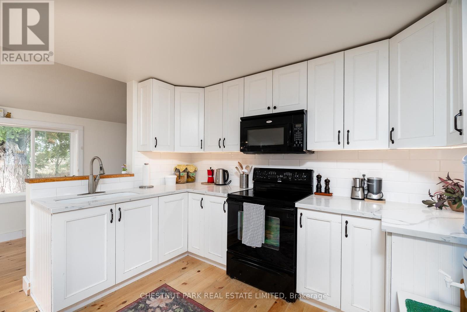 206 Stinson Block Road, Prince Edward County, Ontario  K0K 1T0 - Photo 8 - X12451170