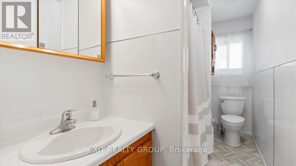 654 Fish And Game Club Road, Quinte West, Ontario  K0K 2C0 - Photo 8 - X12451844