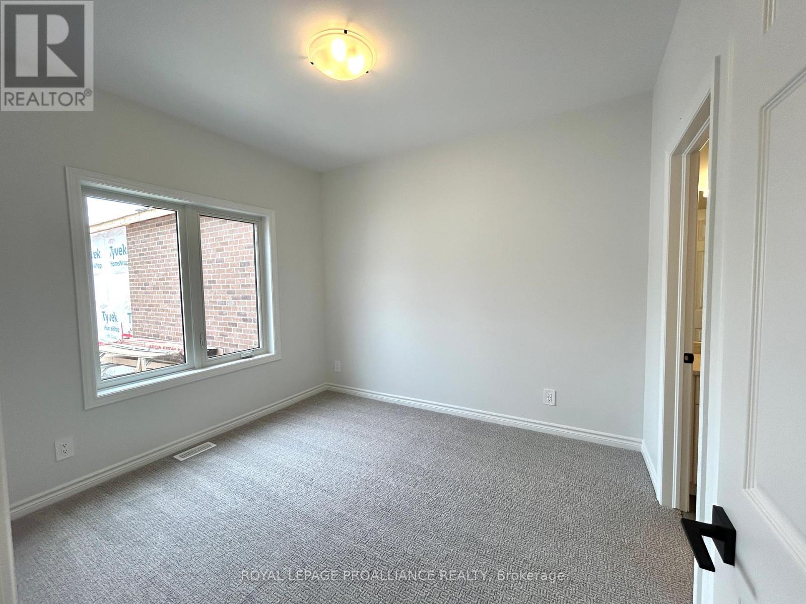 33 Athabaska Drive, Belleville, Ontario  K8N 0T1 - Photo 12 - X12452502