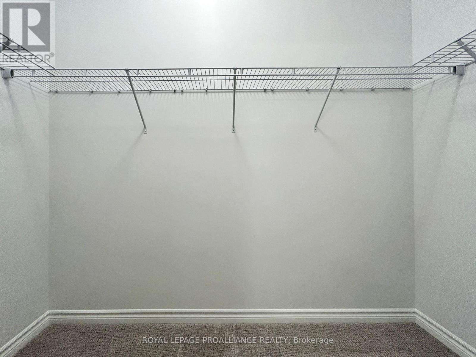 33 Athabaska Drive, Belleville, Ontario  K8N 0T1 - Photo 7 - X12452502