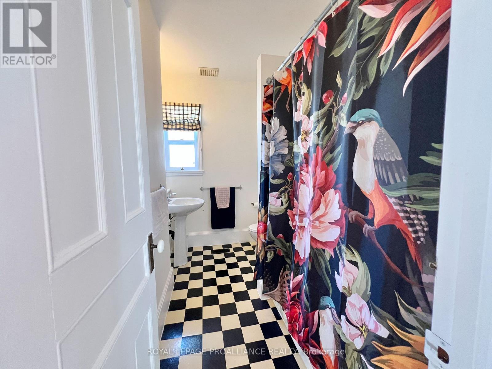 374 Bloomfield Main Street, Prince Edward County, Ontario  K0K 1G0 - Photo 12 - X12454834