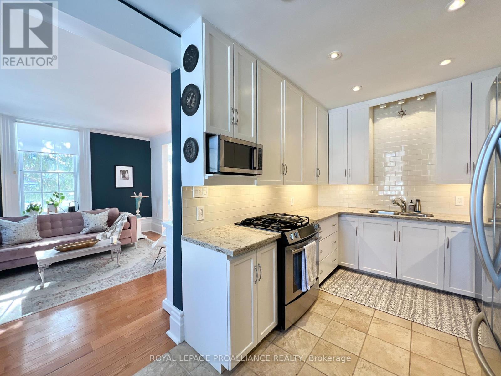 374 Bloomfield Main Street, Prince Edward County, Ontario  K0K 1G0 - Photo 15 - X12454834