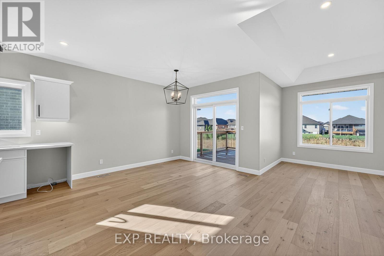 6 Vaughn Court, Belleville, Ontario  K8N 0R7 - Photo 10 - X12454997