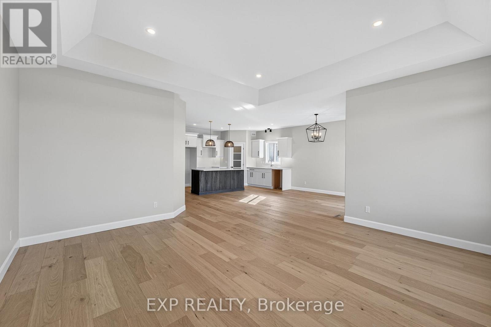 6 Vaughn Court, Belleville, Ontario  K8N 0R7 - Photo 12 - X12454997