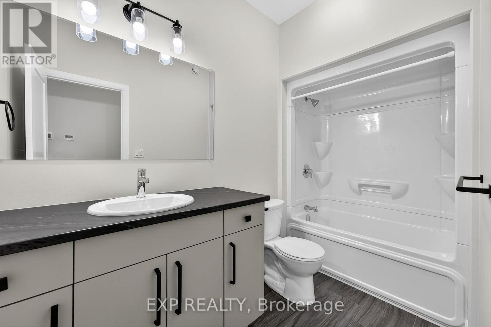 6 Vaughn Court, Belleville, Ontario  K8N 0R7 - Photo 24 - X12454997