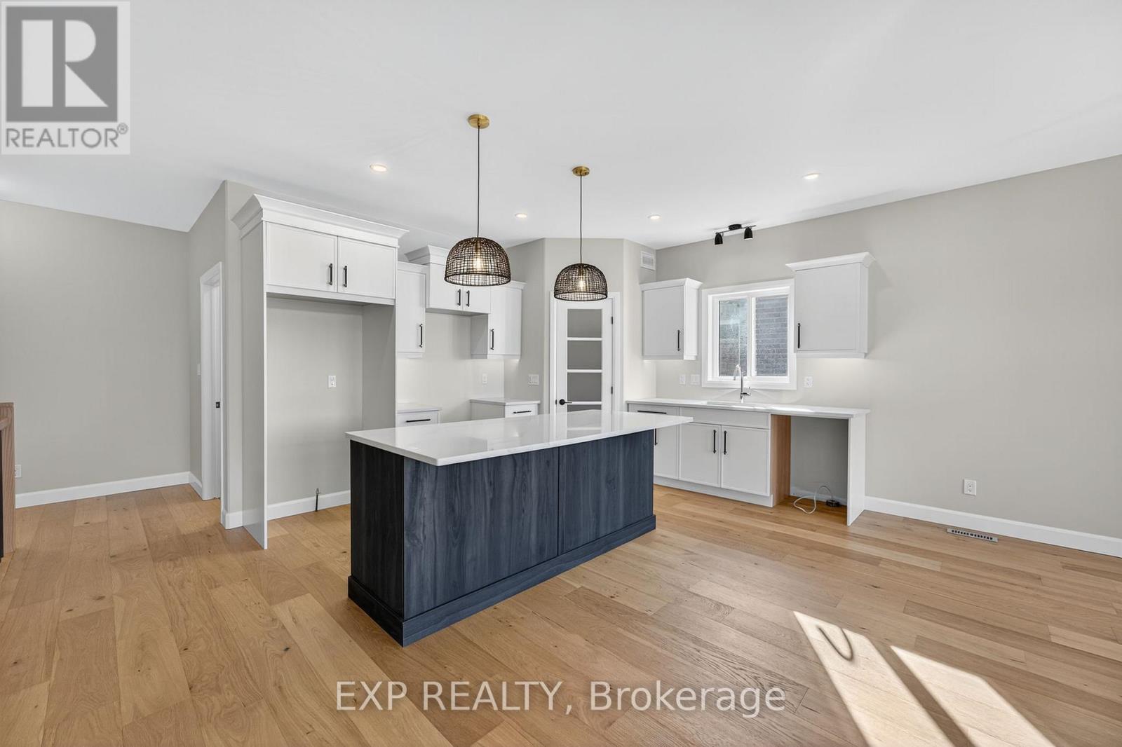 6 Vaughn Court, Belleville, Ontario  K8N 0R7 - Photo 6 - X12454997