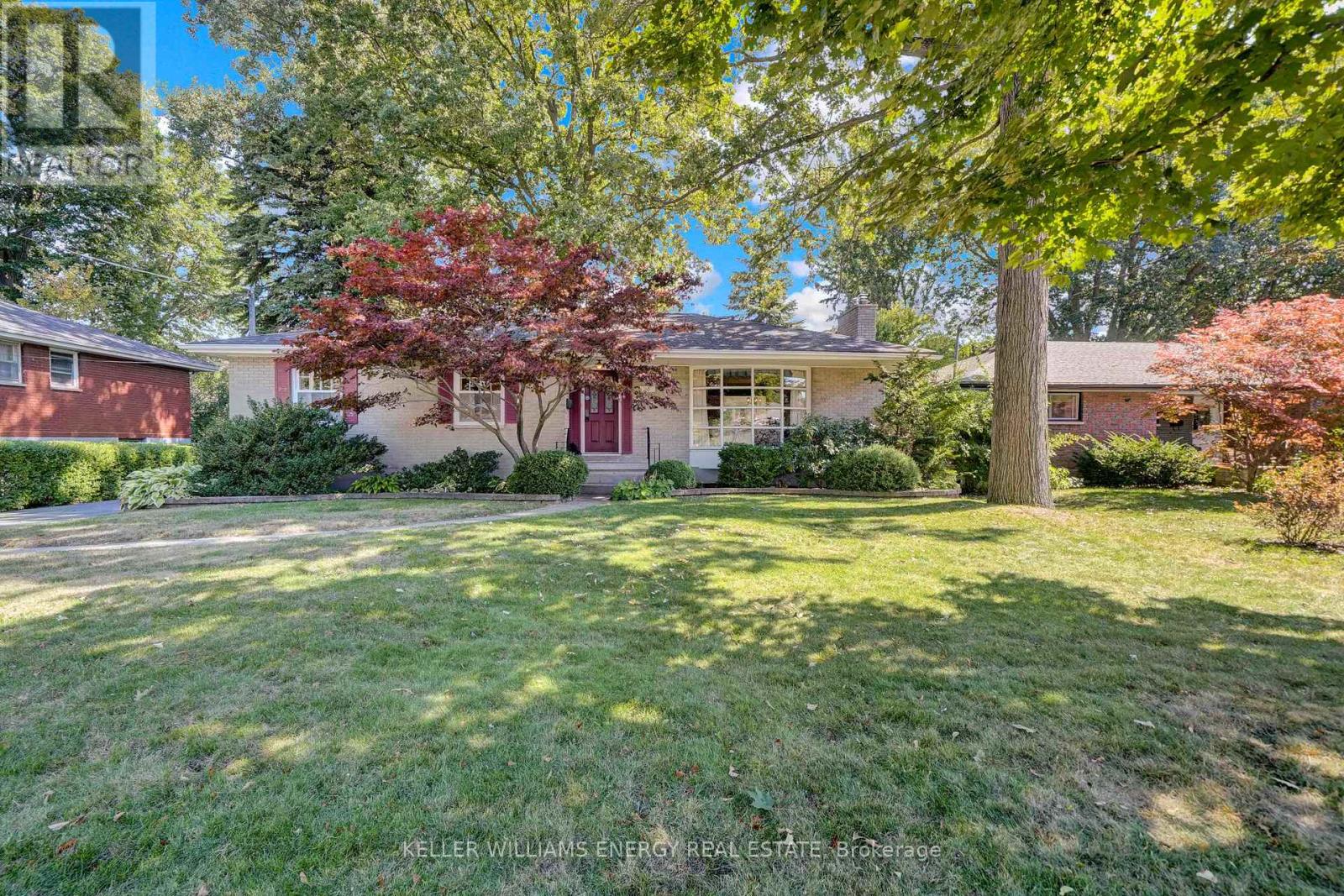 15 SOUTHWOOD CRESCENT, Belleville, Ontario