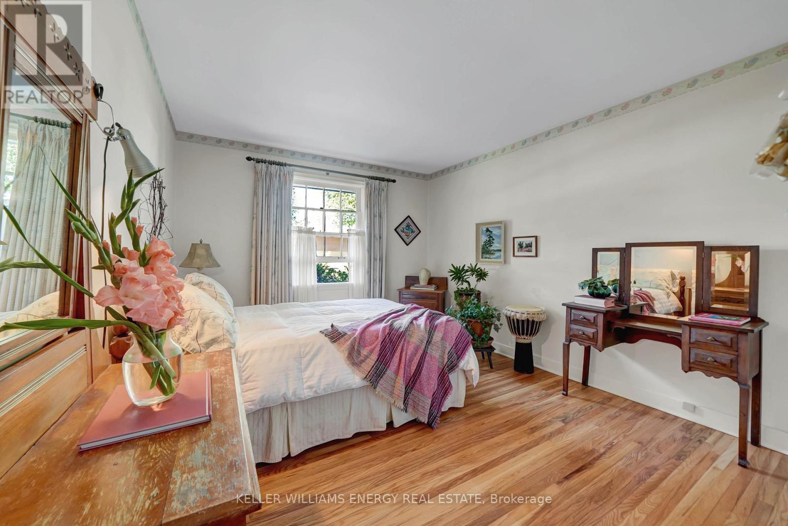 15 Southwood Crescent, Belleville, Ontario  K8N 1X4 - Photo 22 - X12455053