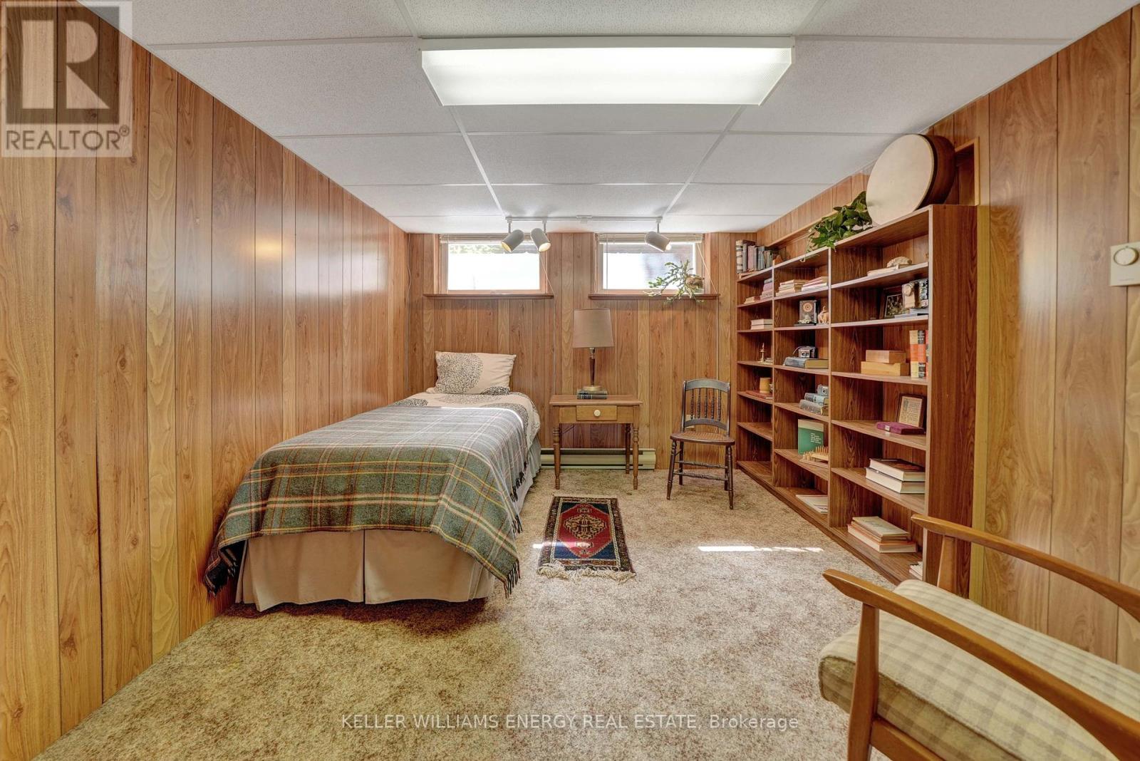 15 Southwood Crescent, Belleville, Ontario  K8N 1X4 - Photo 34 - X12455053