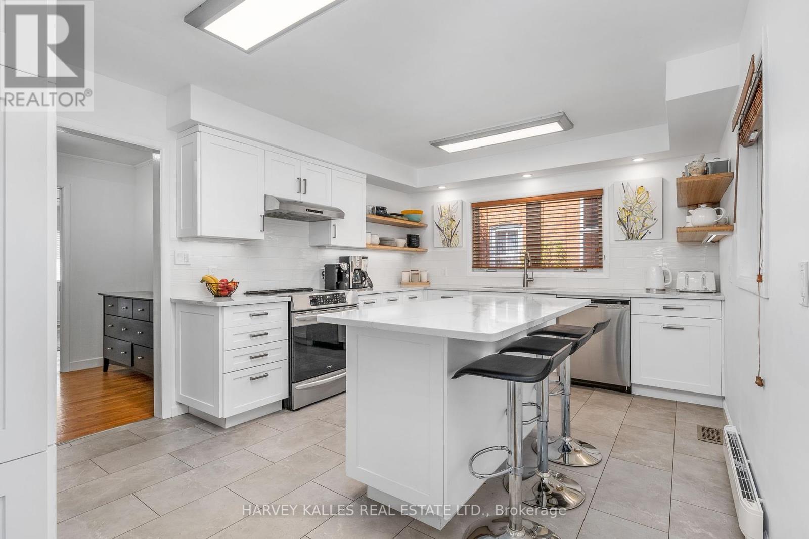 18 Centre Street, Prince Edward County, Ontario  K0K 2T0 - Photo 14 - X12456770