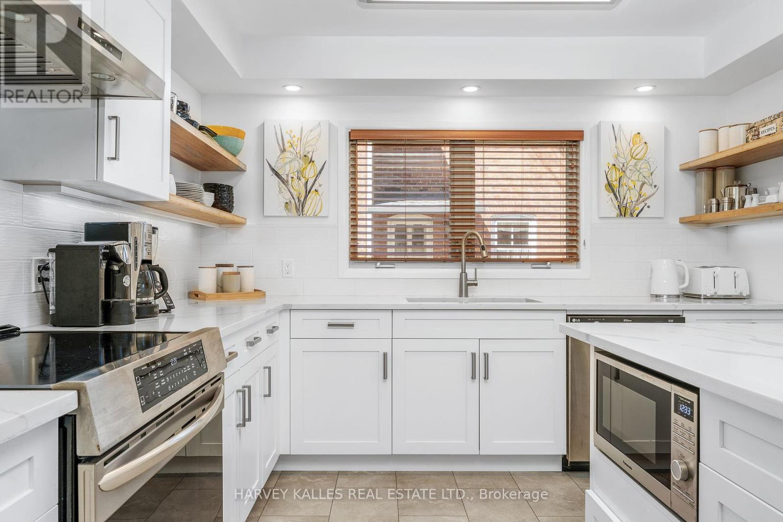 18 Centre Street, Prince Edward County, Ontario  K0K 2T0 - Photo 15 - X12456770