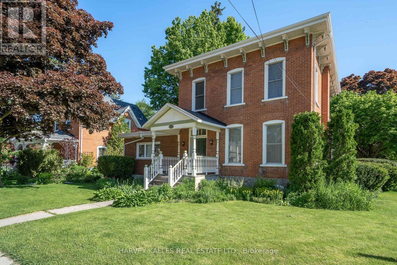 18 Centre Street, Prince Edward County, Ontario  K0K 2T0 - Photo 2 - X12456770