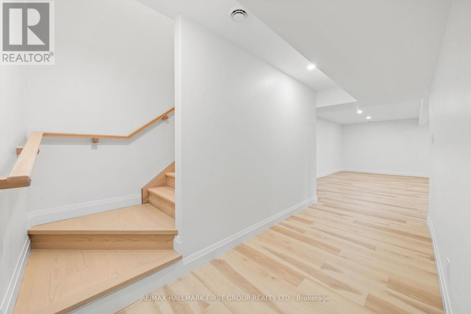 19115 Loyalist Parkway, Prince Edward County, Ontario  K0K 1T0 - Photo 26 - X12457548