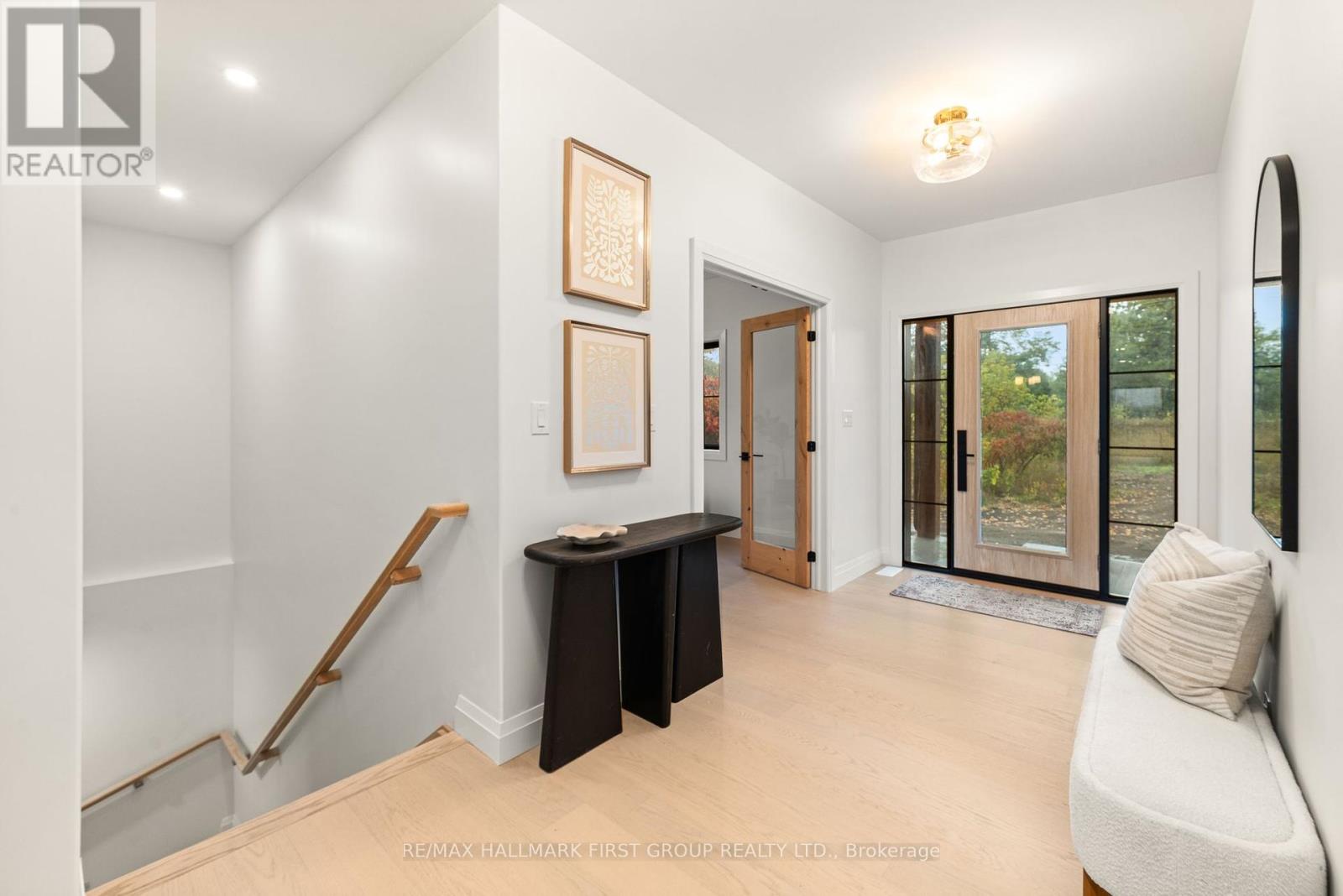 19115 Loyalist Parkway, Prince Edward County, Ontario  K0K 1T0 - Photo 4 - X12457548