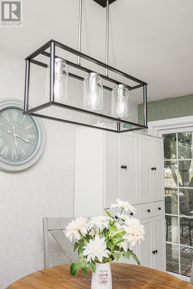 163 Avonlough Road, Belleville, Ontario  K8N 4Z2 - Photo 33 - X12458279