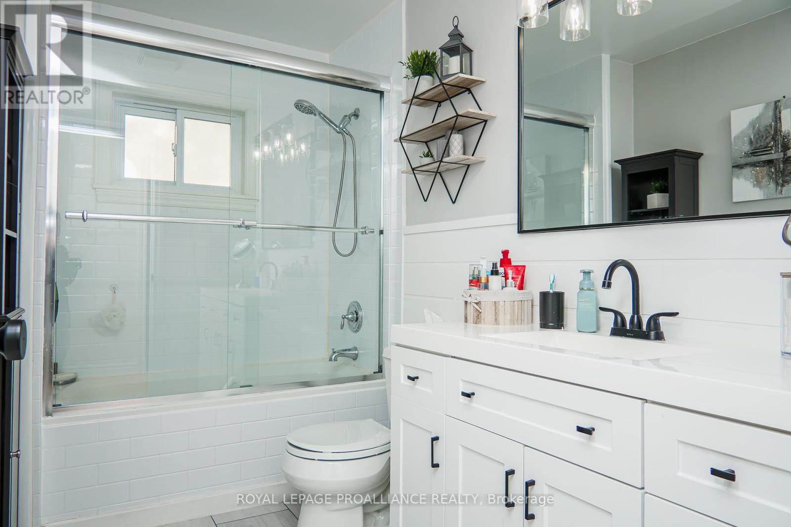 163 Avonlough Road, Belleville, Ontario  K8N 4Z2 - Photo 38 - X12458279