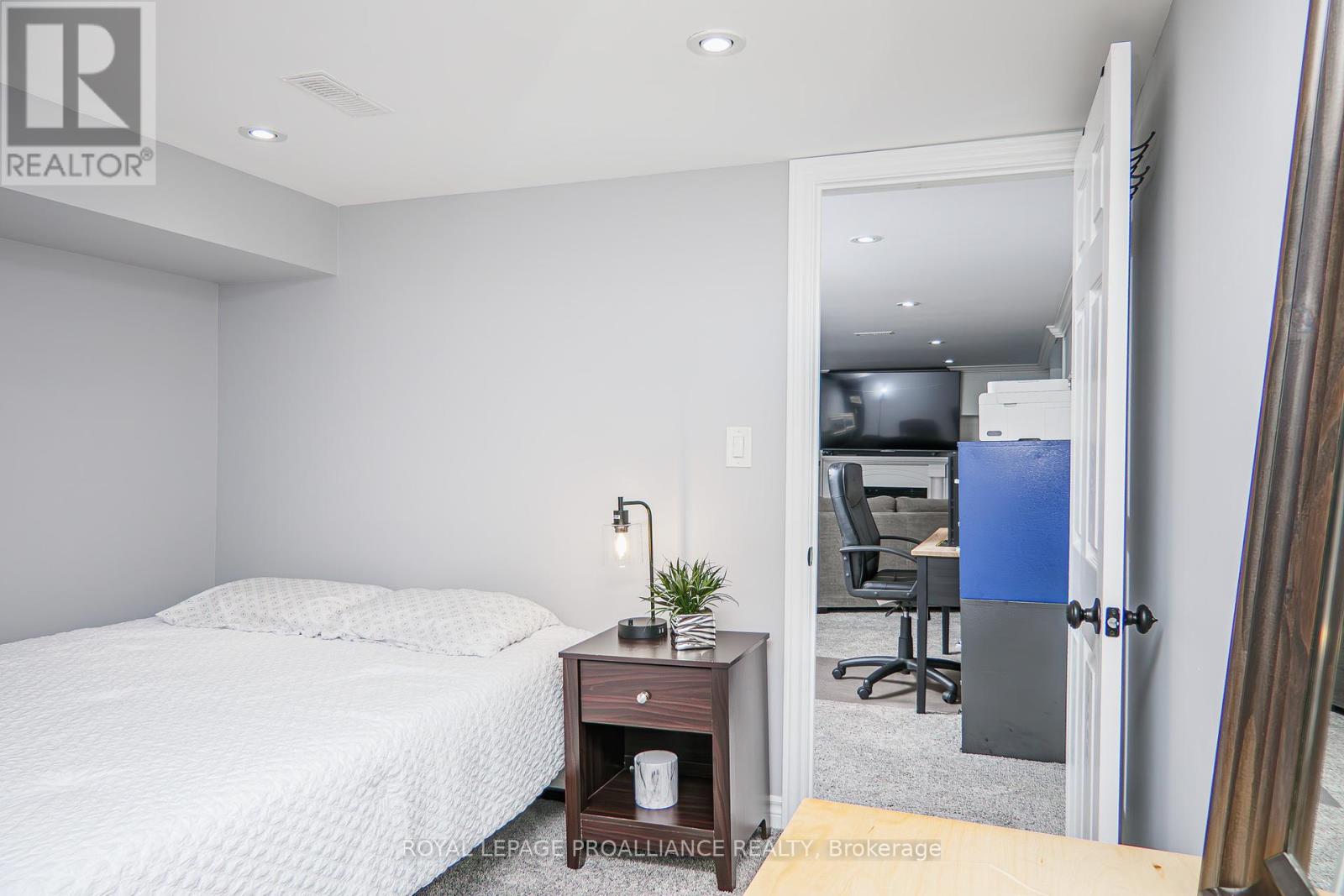 163 Avonlough Road, Belleville, Ontario  K8N 4Z2 - Photo 48 - X12458279