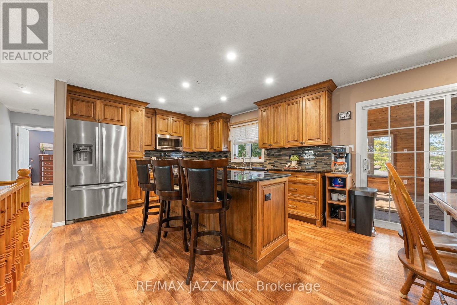 325 County Rd 30 Road, Prince Edward County, Ontario  K0K 1G0 - Photo 12 - X12459713