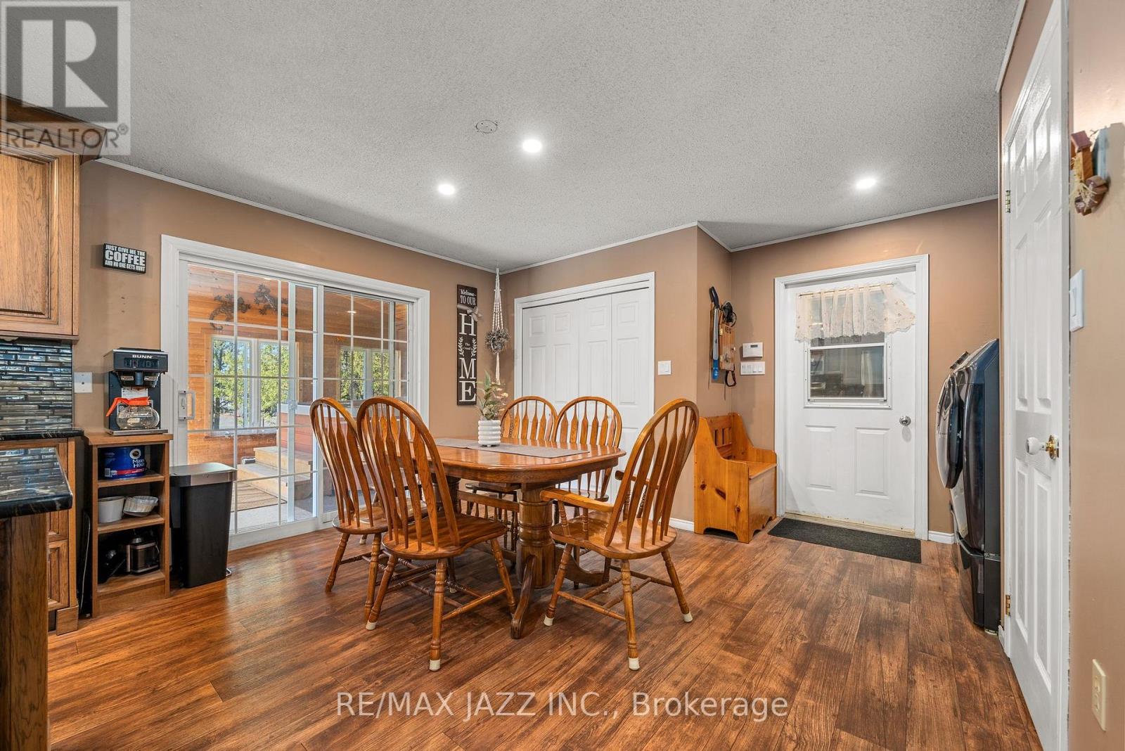 325 County Rd 30 Road, Prince Edward County, Ontario  K0K 1G0 - Photo 13 - X12459713