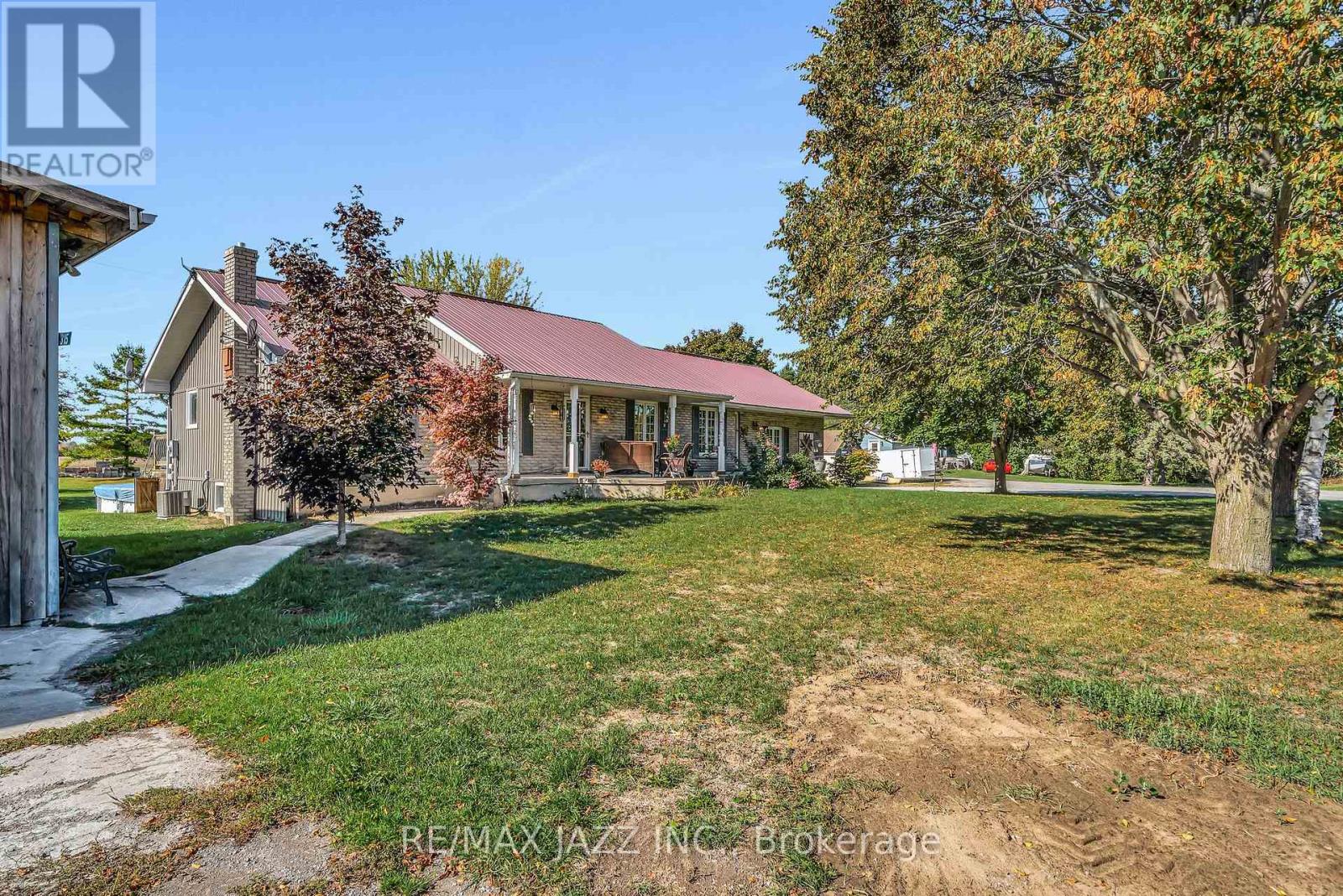 325 County Rd 30 Road, Prince Edward County, Ontario  K0K 1G0 - Photo 2 - X12459713