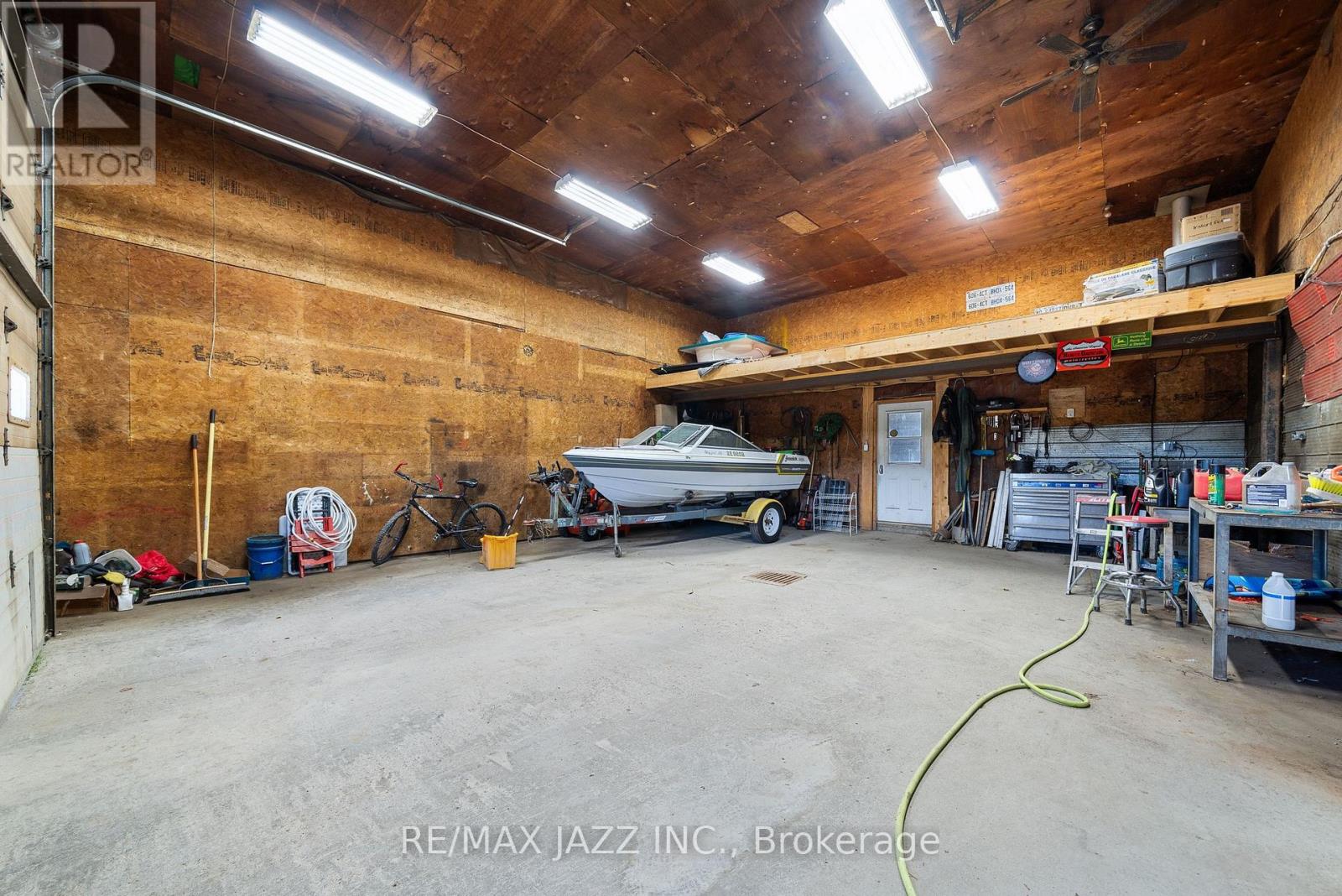 325 County Rd 30 Road, Prince Edward County, Ontario  K0K 1G0 - Photo 35 - X12459713