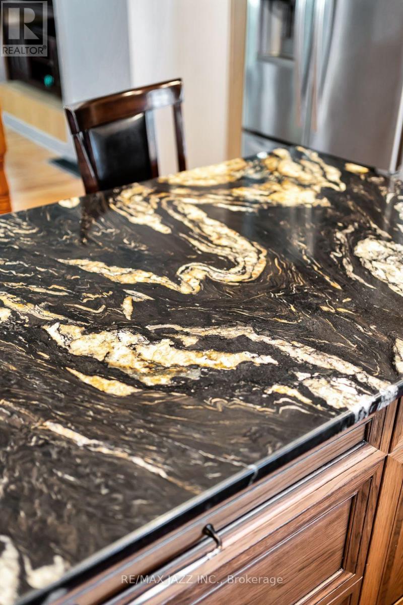 325 County Rd 30 Road, Prince Edward County, Ontario  K0K 1G0 - Photo 9 - X12459713