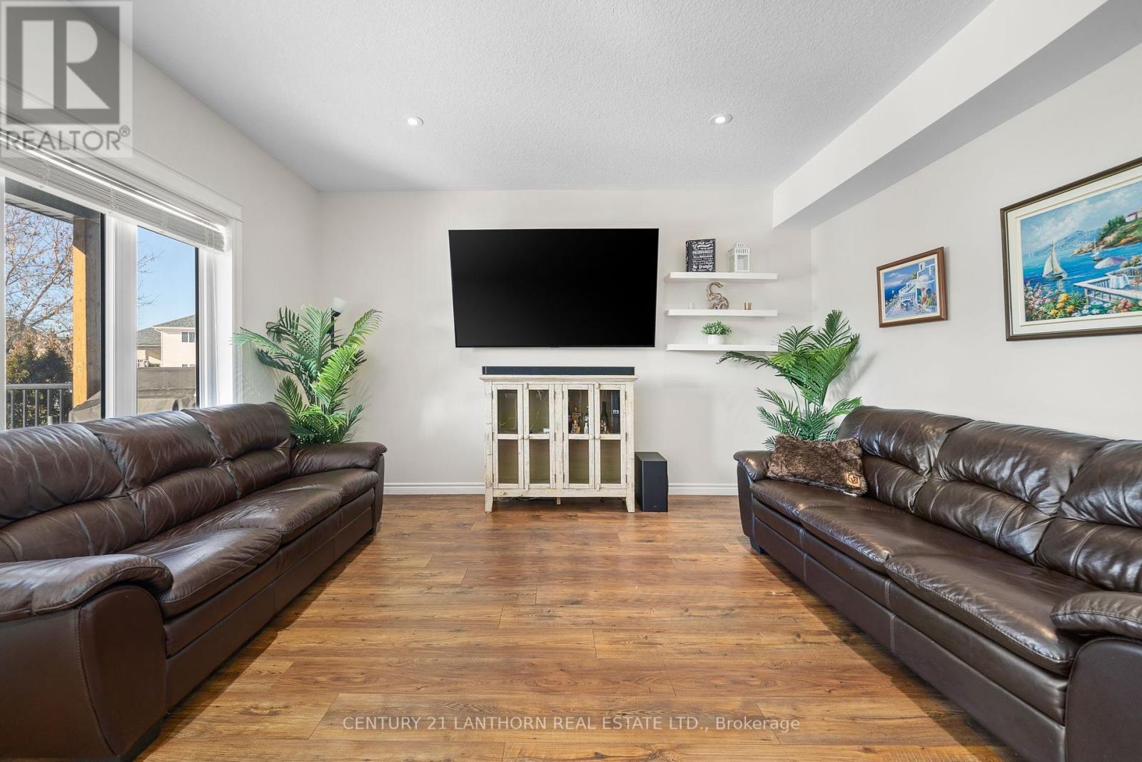 23 Glenwood Street, Quinte West, Ontario  K0K 2C0 - Photo 14 - X12459758