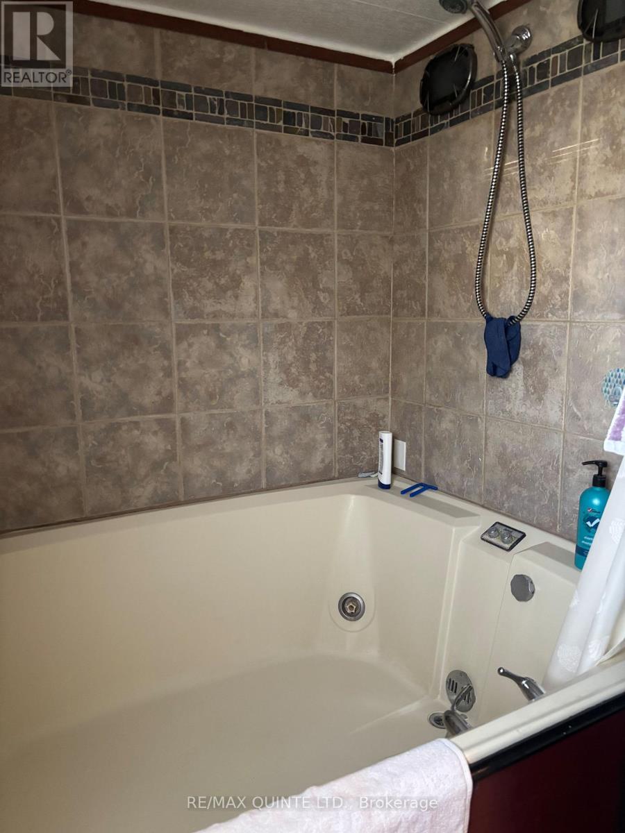 151 - 63 Whites Road, Quinte West, Ontario  K8P 5P5 - Photo 14 - X12460165