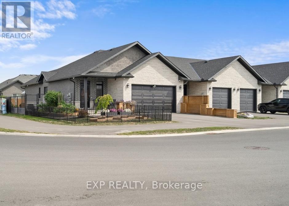 30 RAYCROFT DRIVE, Belleville, Ontario