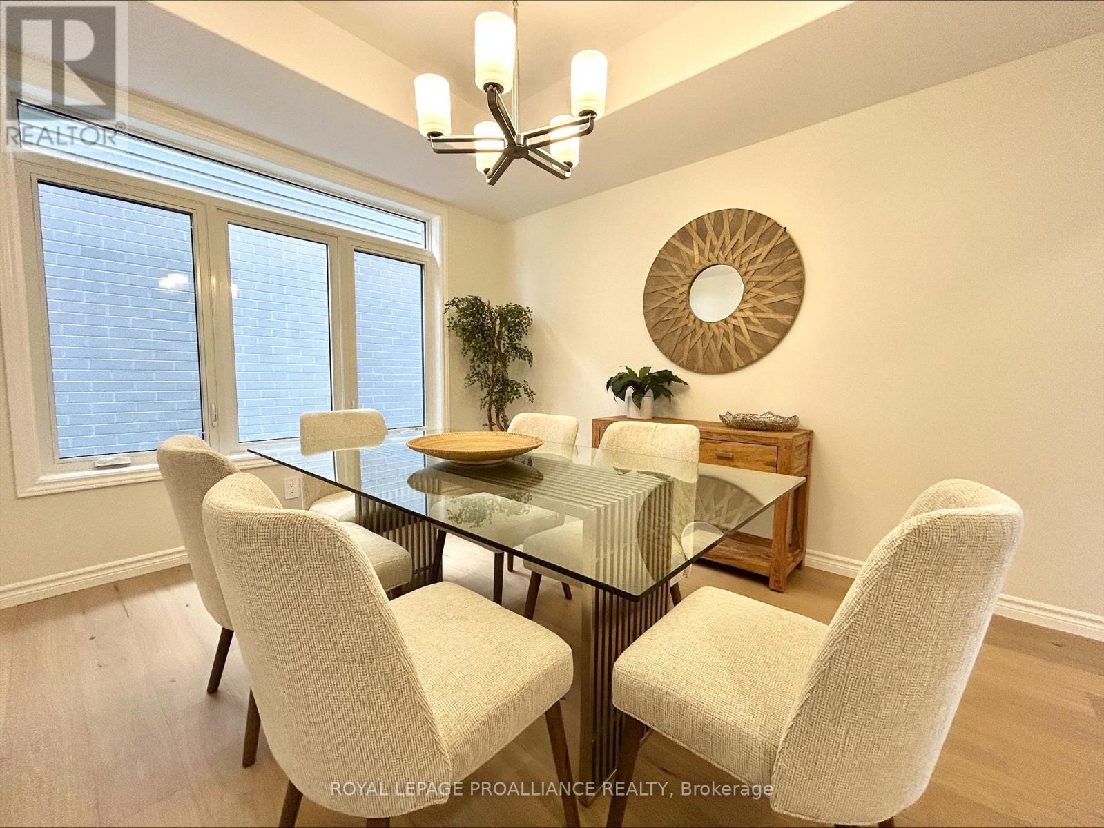 14 Peace River Street, Belleville, Ontario  K8N 0V6 - Photo 5 - X12463971