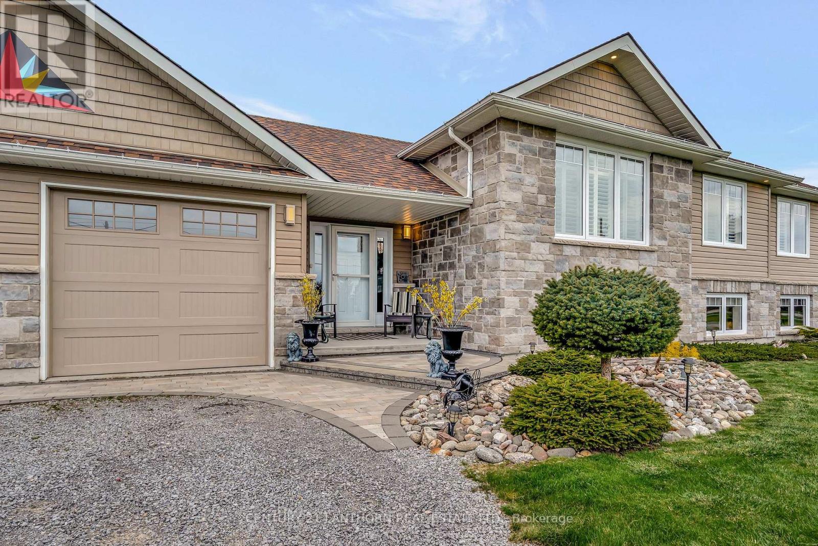 32 Stinson Block Road, Prince Edward County, Ontario  K0K 1T0 - Photo 2 - X12464238