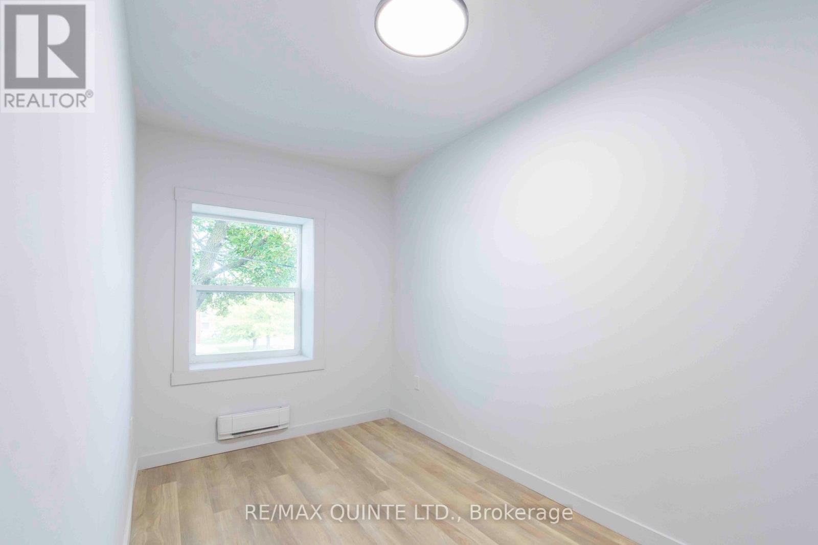 19 & 21 Railway Terrace, Belleville, Ontario  K8N 2R8 - Photo 14 - X12467500
