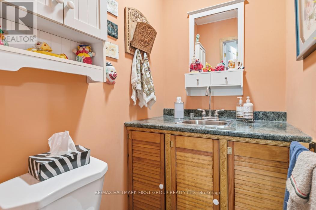 74 Cottage Lane, Tweed, Ontario  K0K 3J0 - Photo 23 - X12468553