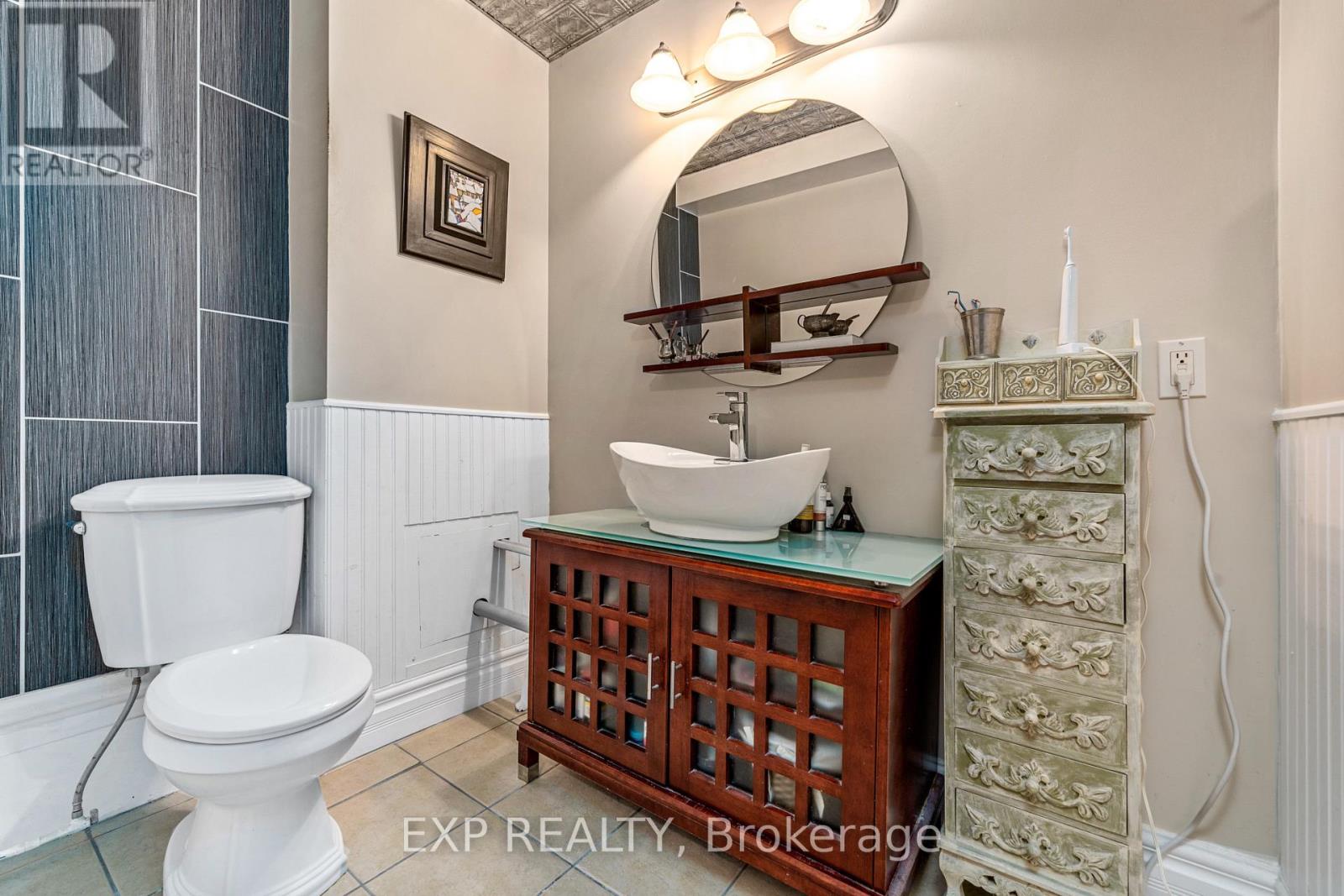 1 - 393 Front Street, Belleville, Ontario  K8N 2Z9 - Photo 18 - X12468738