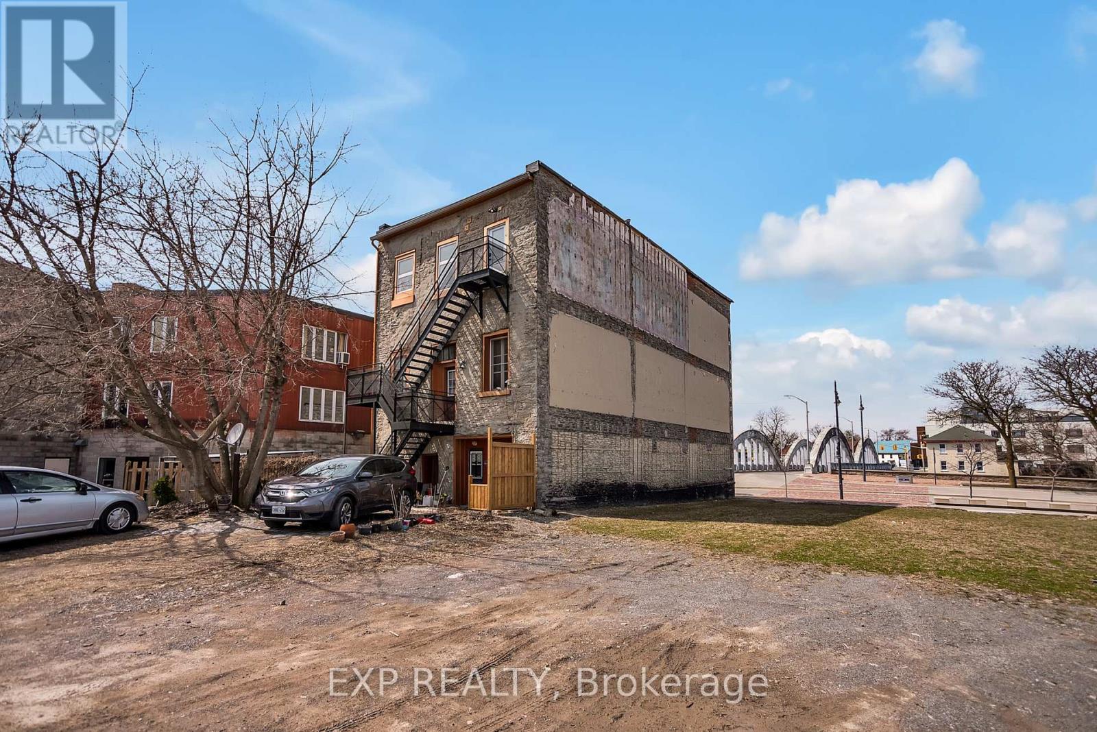 1 - 393 Front Street, Belleville, Ontario  K8N 2Z9 - Photo 4 - X12468738